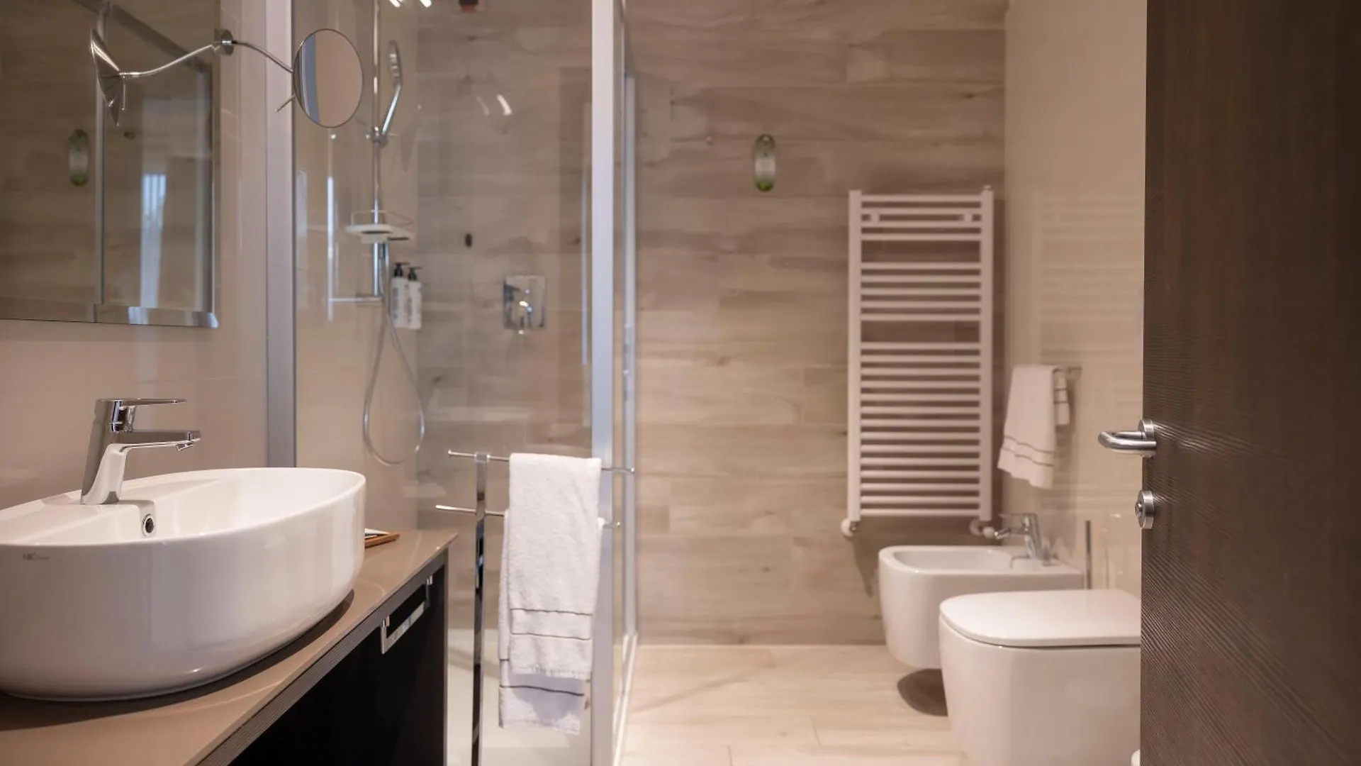 Vision Hotel Peschiera del Garda 4*,
