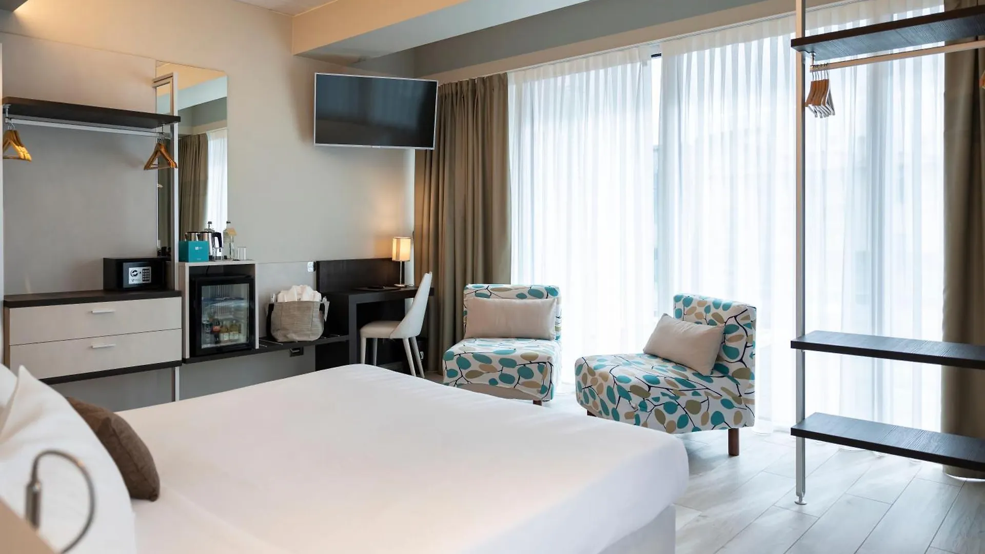 Vision Hotel Peschiera del Garda 4*,  Italien