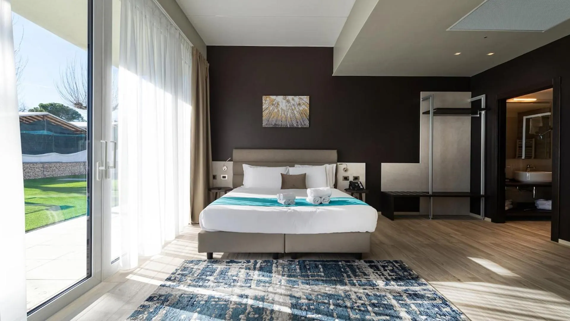Vision Hotel Peschiera del Garda 4*,