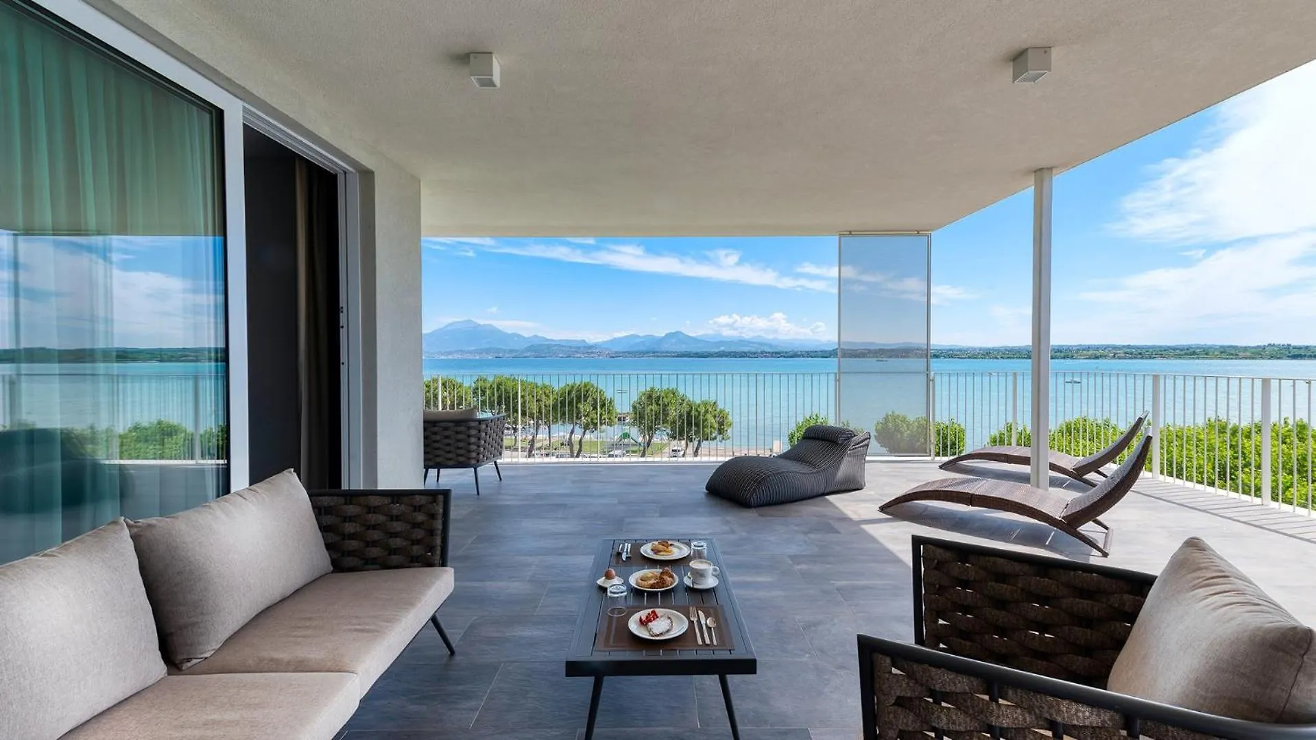 ****  Vision Hotel Peschiera del Garda Italy