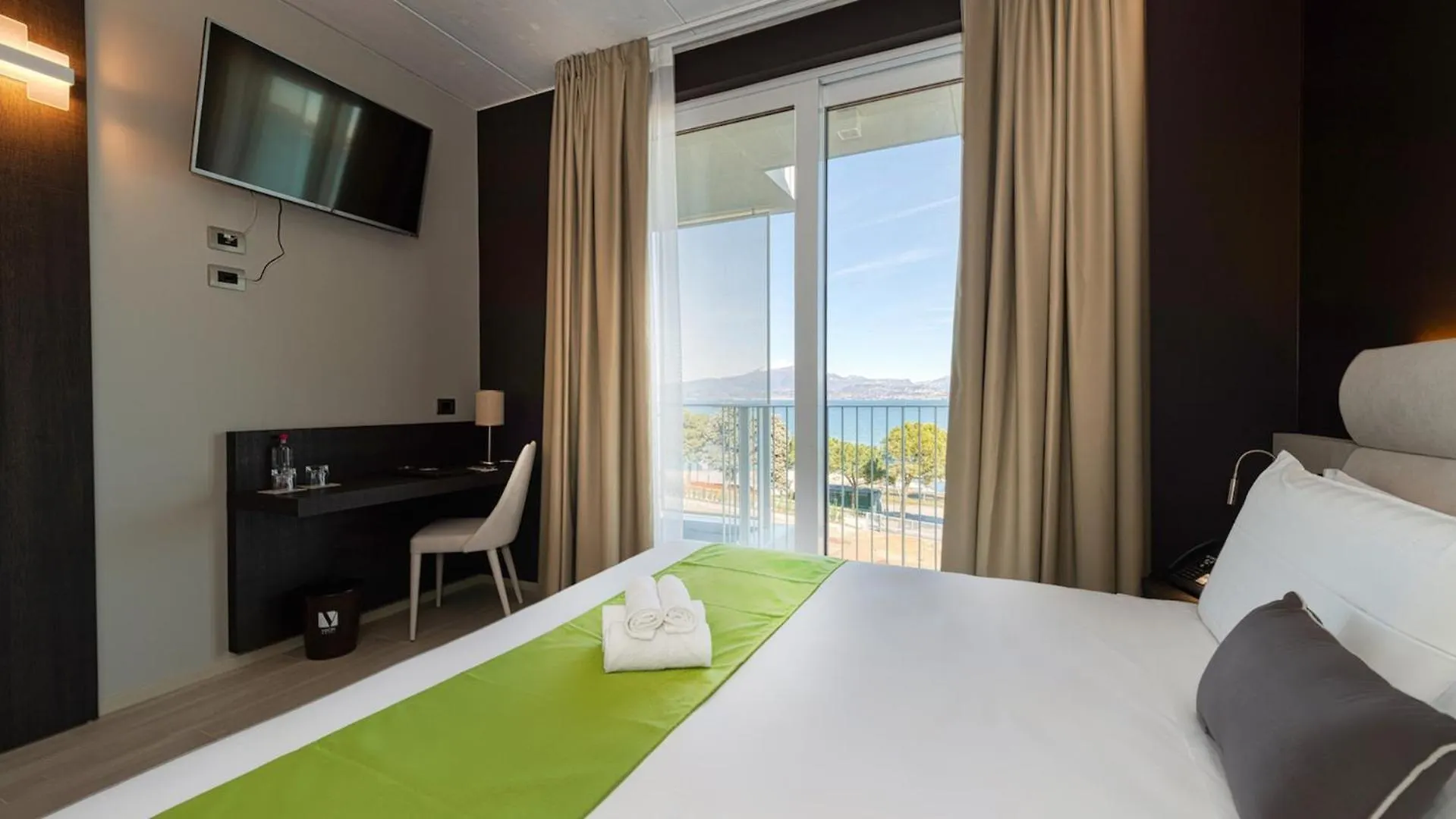 ****  Vision Hotel Peschiera del Garda Italy