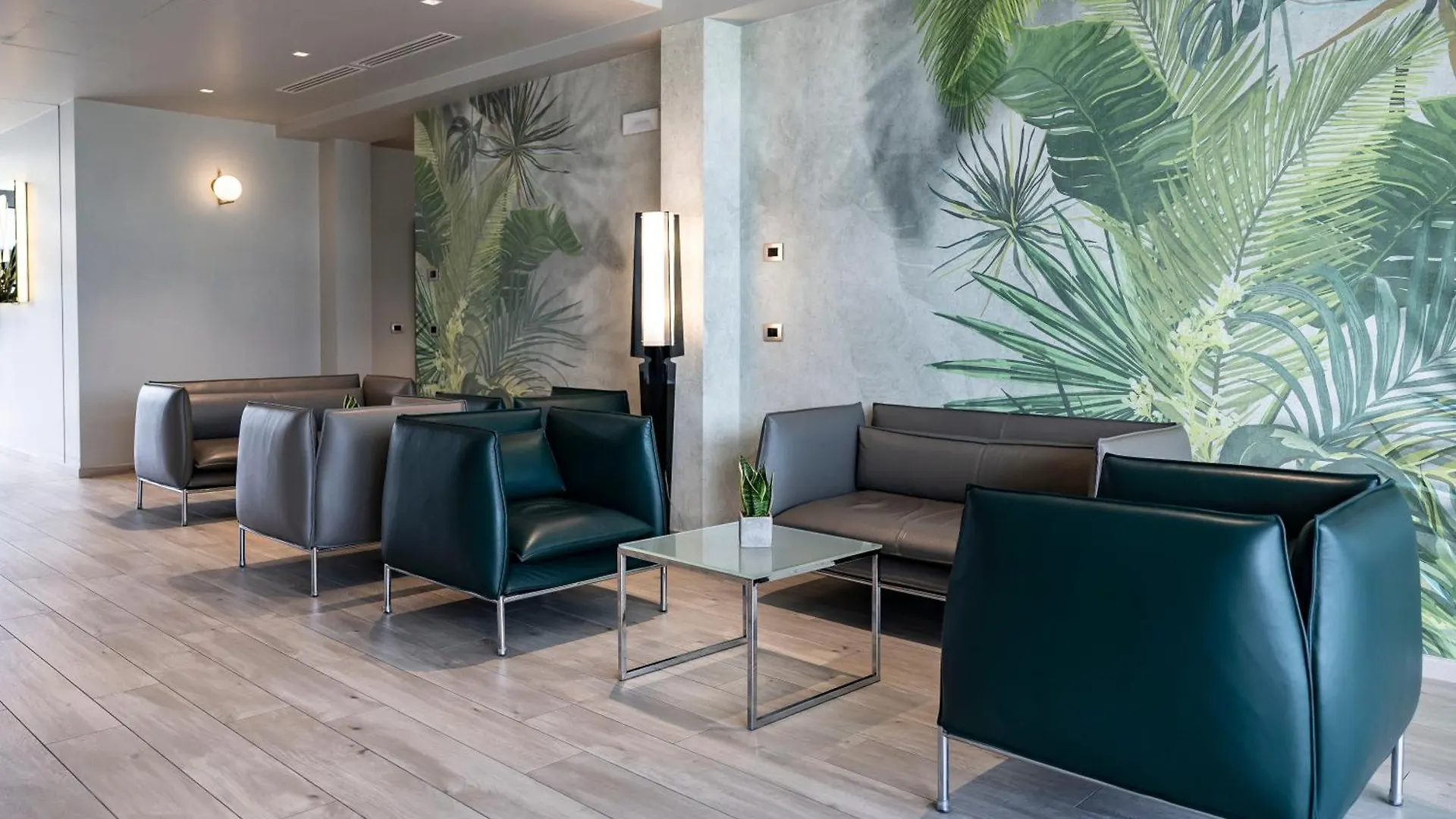 Vision Hotel Peschiera del Garda 4*,  Italy