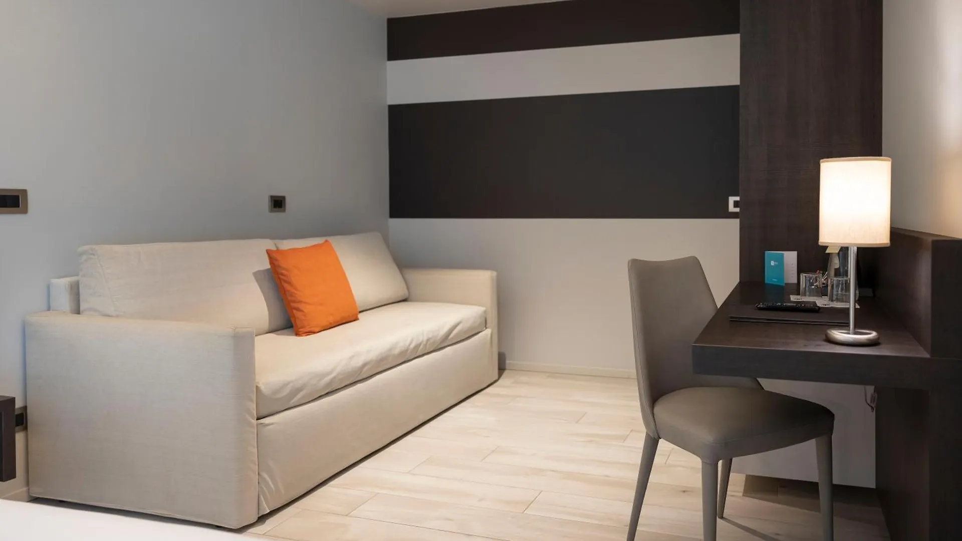 Vision Hotel Peschiera del Garda 4*,