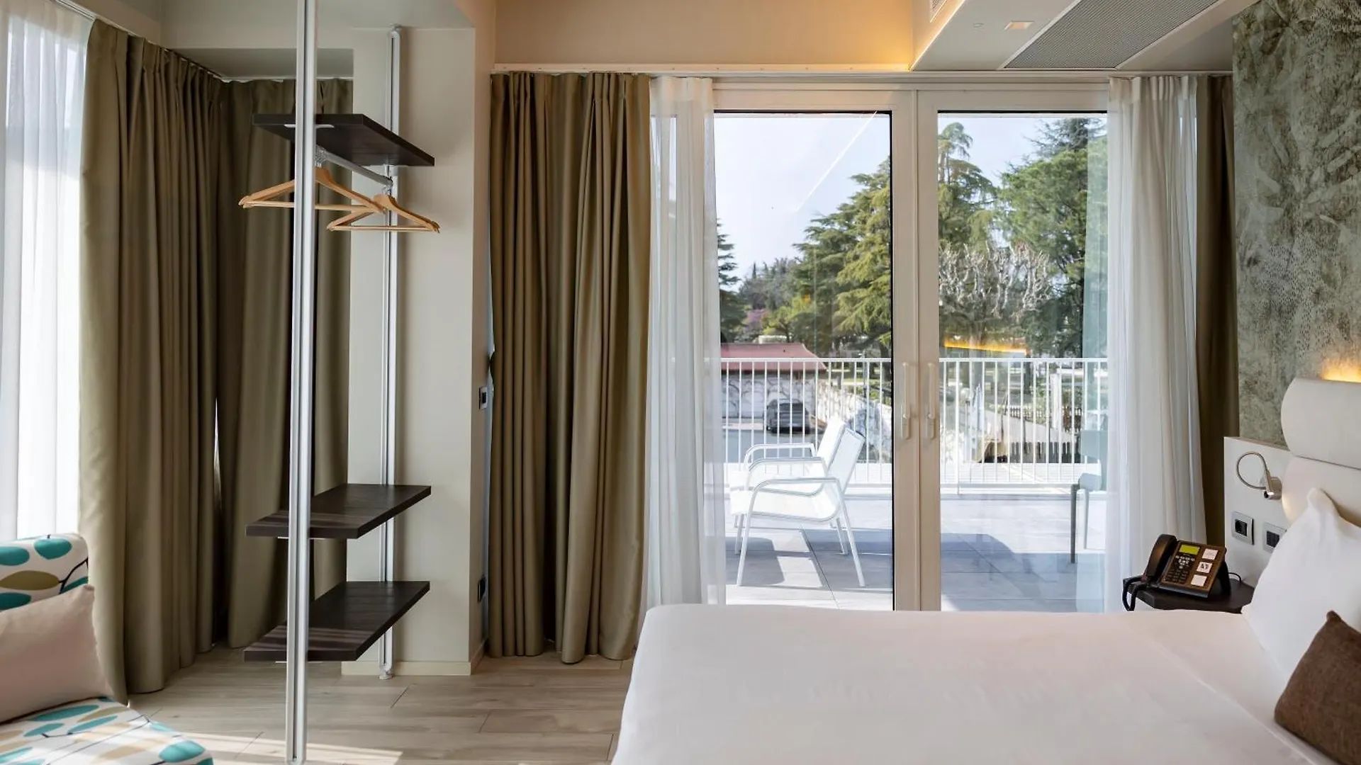 ****  Vision Hotel Peschiera del Garda Italy